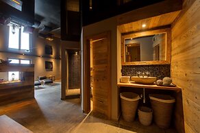 22 Summits Apartments