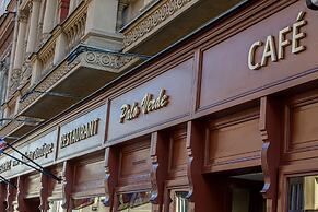 Salvator Boutique Hotel
