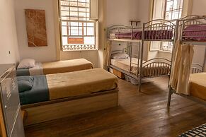 Hostel La Casa Encantada