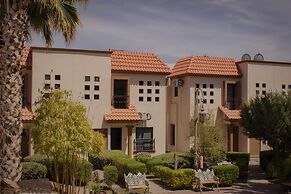 Suites Cervantes