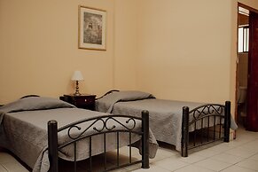 Suites Cervantes