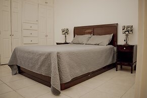Suites Cervantes