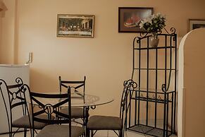 Suites Cervantes