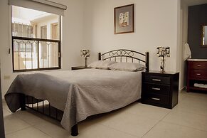 Suites Cervantes
