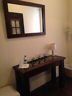 Roka Plaza Hotel Boutique