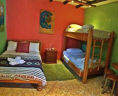 Lonesome George Ecolodge