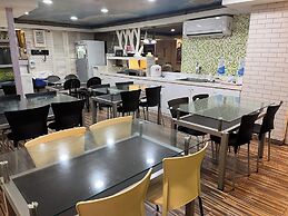 Bin City Hotel