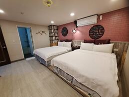 Bin City Hotel