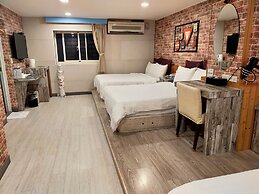 Bin City Hotel