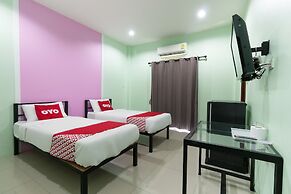 OYO 1163 Eden Hostel