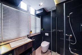 CUBE Boutique Capsule Hotel @ Chinatown