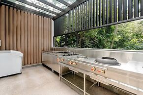 Bluesiam Villa