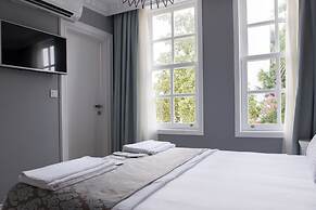 Luna Boutique Hotel