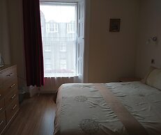 Dee Hotel