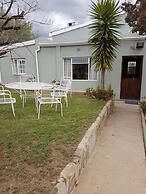 Oasis Shanti Backpackers