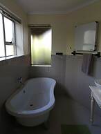 Ibis Place Guest House