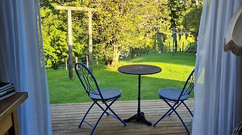Rolling Hills Country Stay B&B