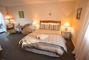 Rolling Hills Country Stay B&B