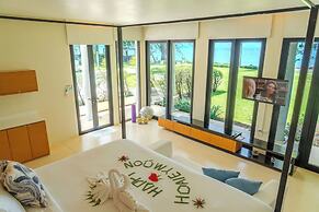 The Anda Mani Khaolak Beachfront Villas