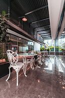 Nun Hotel Lara