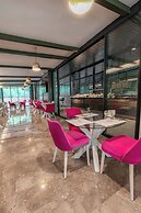 Nun Hotel Lara