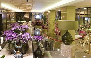Nun Hotel Lara