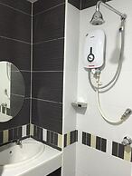 Ipoh Road Hotel