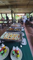 Baansuanlynjee Maeklong Resort