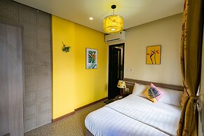 Flora Hotel Hue