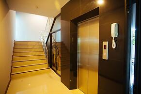 Noble Tarntong Boutique Hotel