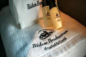 Rider Bedroom Hostel & Cafe