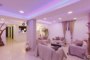 Stellatos House
