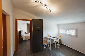 Stellatos House