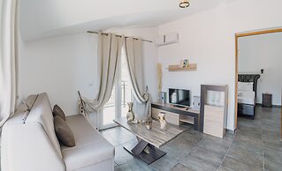 Stellatos House