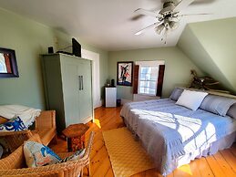 Fisherman's Daughter Bed & Breakfast