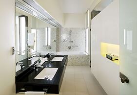 Radisson Blu Hotel & Convention Centre, Kigali