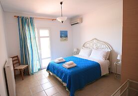 Lagoon View Apartments - Adults Only
