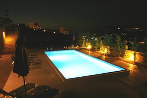 Lagoon View Apartments - Adults Only
