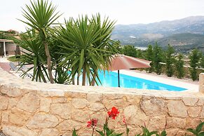 Lagoon View Apartments - Adults Only