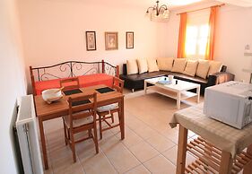 Lagoon View Apartments - Adults Only