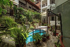 Gringo Bill's Boutique Hotel