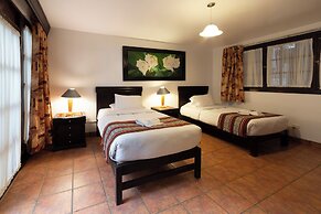 Gringo Bill's Boutique Hotel