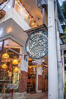 Gringo Bill's Boutique Hotel