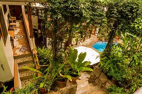 Gringo Bill's Boutique Hotel