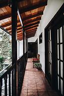 Gringo Bill's Boutique Hotel