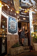 Gringo Bill's Boutique Hotel