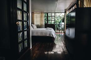 Gringo Bill's Boutique Hotel