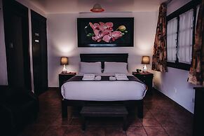 Gringo Bill's Boutique Hotel