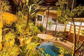 Gringo Bill's Boutique Hotel