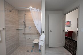 Encore Suites by Service Plus Inns